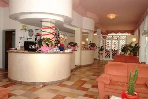 Hotel Reve Cattolica